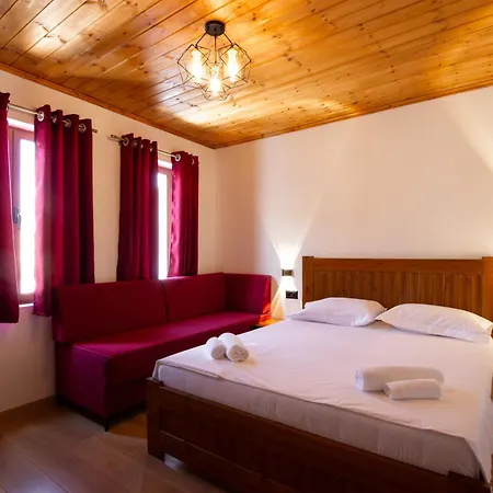 Old Street * Gjirokastër